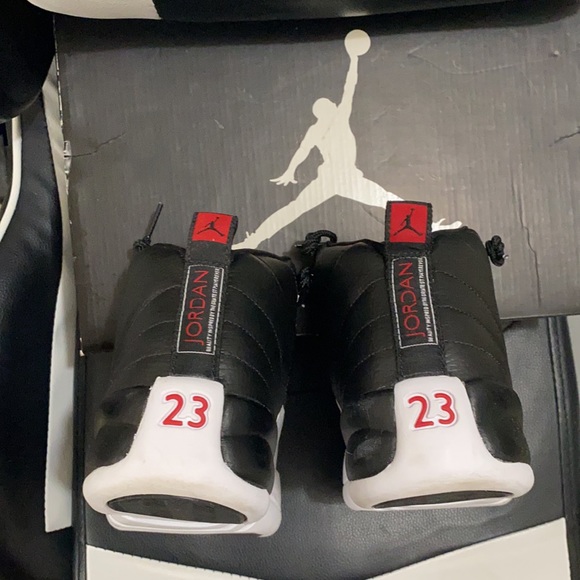 Air Jordan 12 Retro Playoff 2012 - Picture 8 of 11